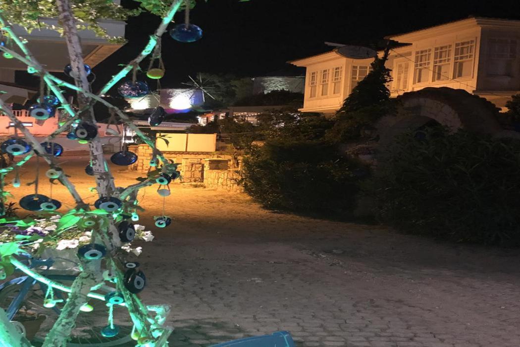 Beyaz Ev Hotel Alacati Exterior foto