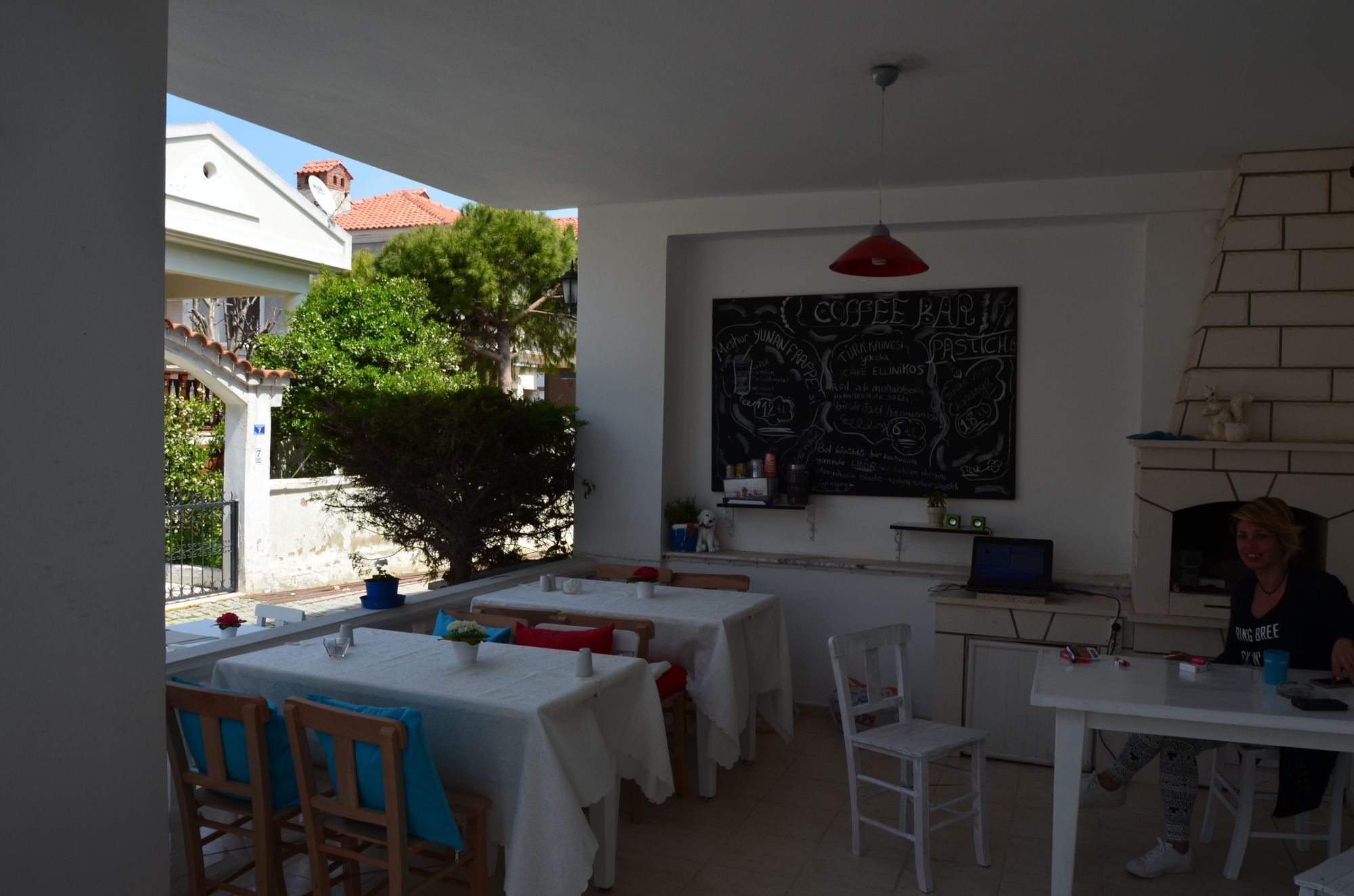 Beyaz Ev Hotel Alacati Exterior foto